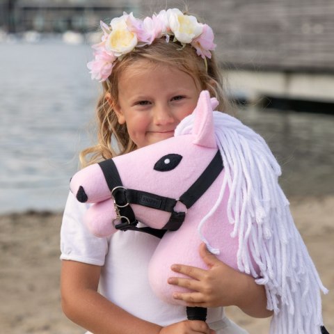 Hobby Horse Skippi A5 różowy – czarny kantar